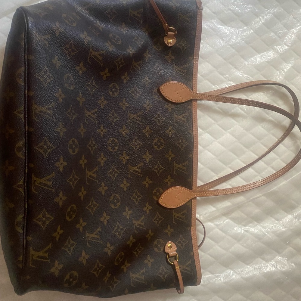 Louis Vuitton Neverfull Gm